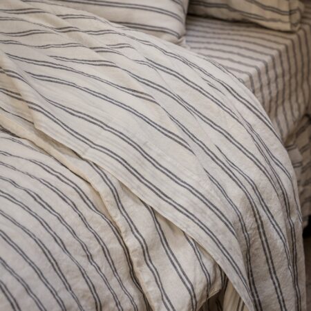 Zeyso Linen Flat Sheet – Ivory Kemptown Stripe
